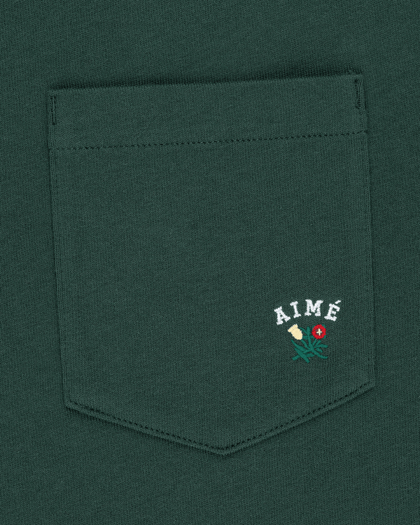 Camiseta Aimé Leon Dore Queens Crest Pocket Pine Grove Verde
