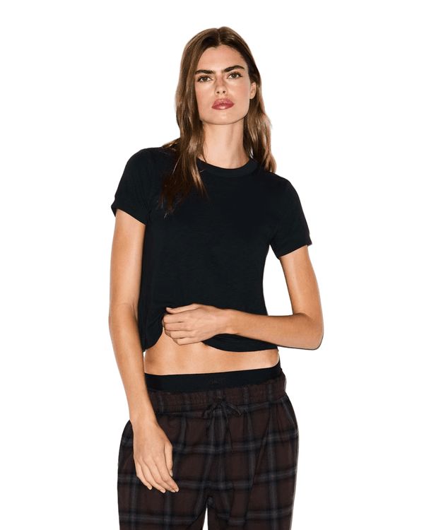 Camiseta Skims Baby Tee Worn in Jersey Onyx Preto em preto original na LK Sneakers