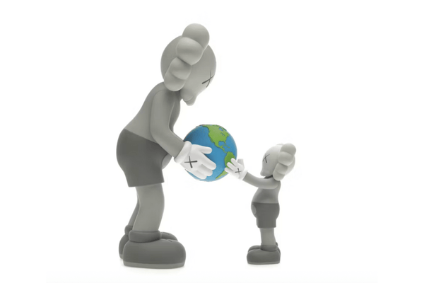 KAWS THE PROMISE Vinyl Figure Grey Toy Art Cinza em cinza original na LK Sneakers