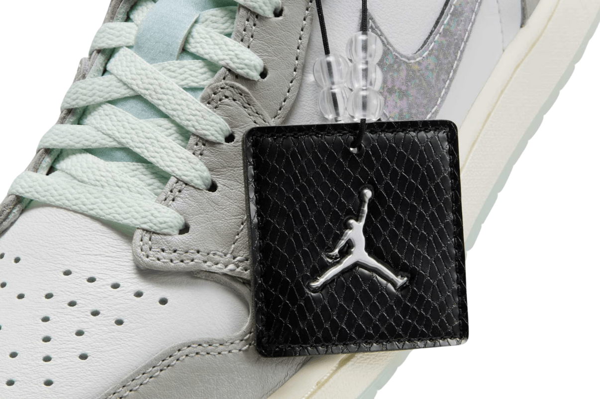 Tênis Air Jordan 1 Low "Lunar New Year" Photon Dust Cinza - Jordan - HF3144 - 100 - 1
