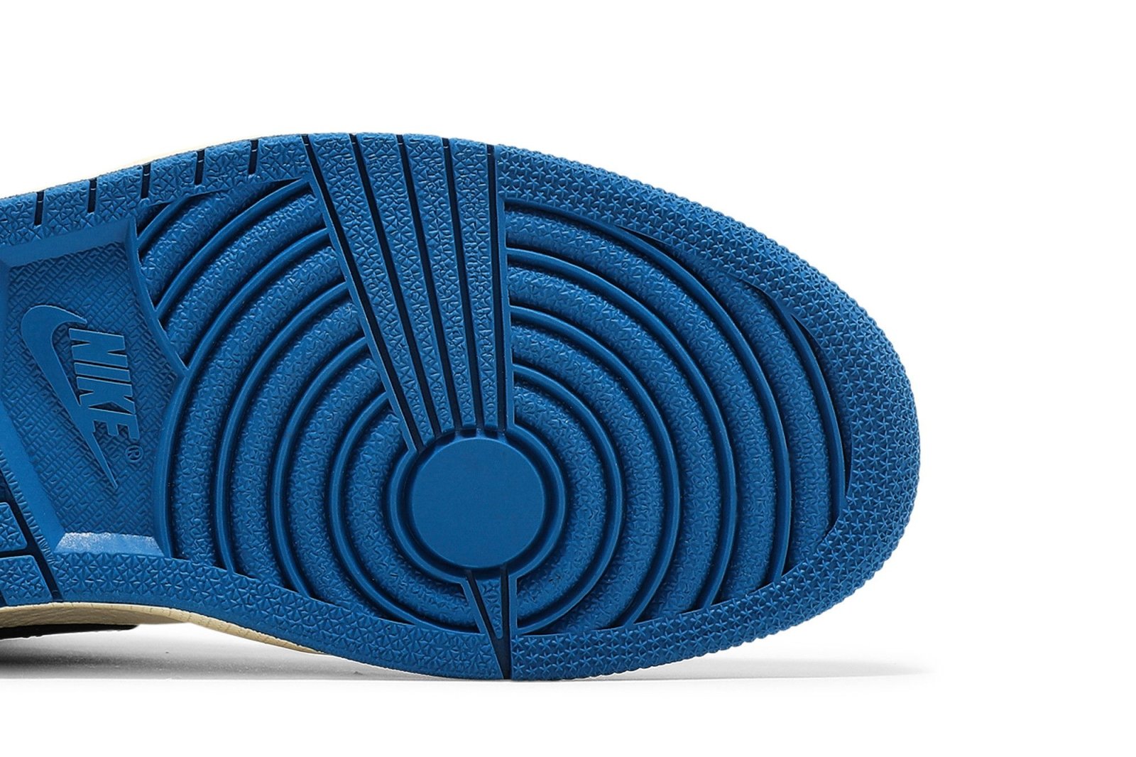 Tênis Air Jordan 1 Retro High Fragment Design x Travis Scott Couro Branco Azul - Jordan - DH3227 105