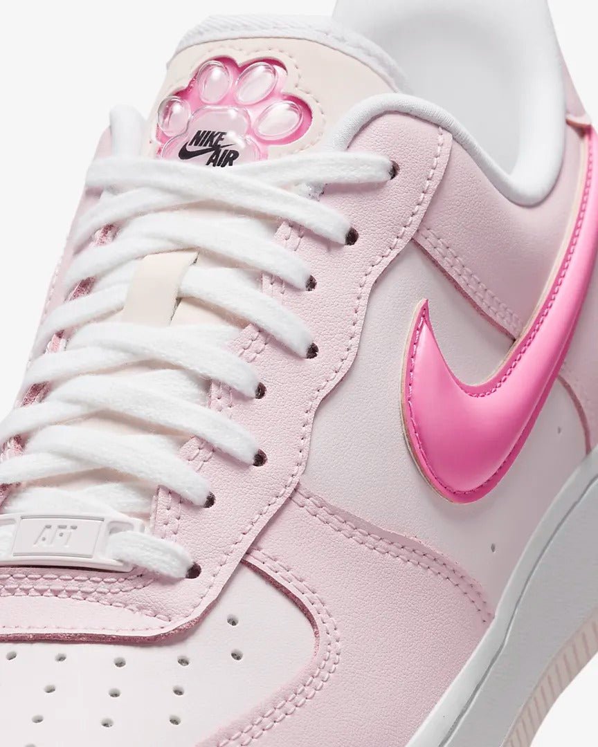 Tênis Nike Air Force 1' 07 Lx Paw Print Rosa - Nike - HM3696661