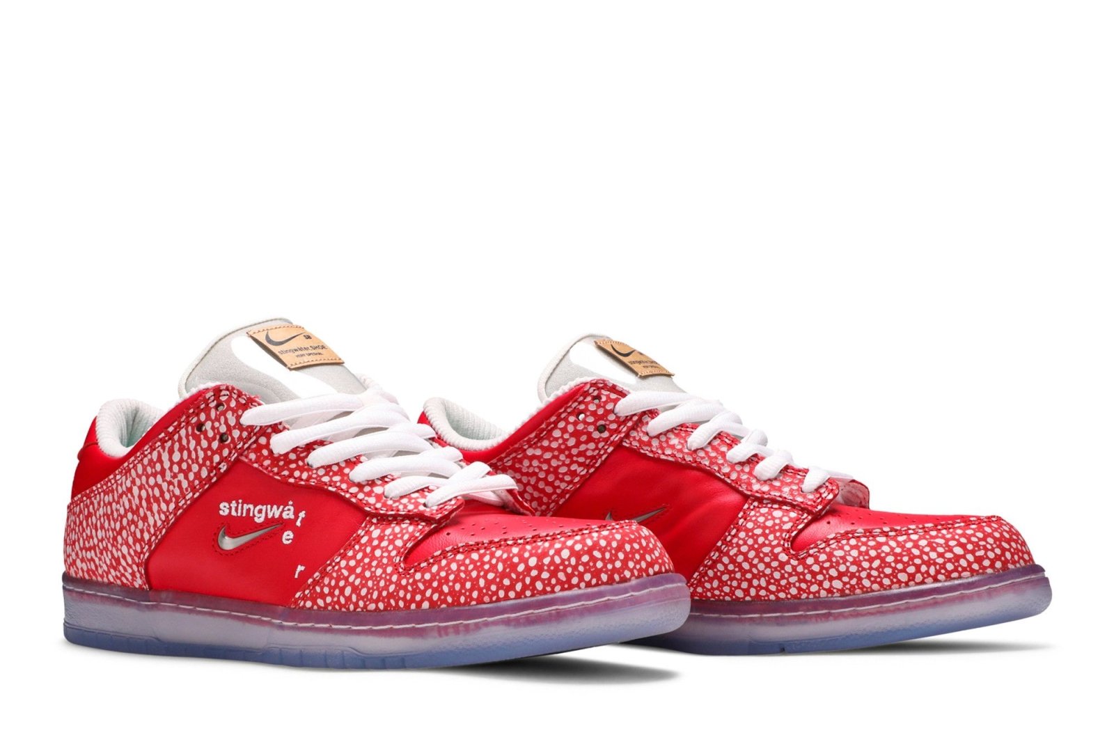 Tênis Nike Sb Dunk Low x Stingwater Magic Mushroom Vermelho - Nike - DH7650600