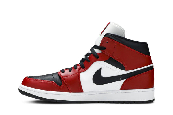 Tênis Nike Air Jordan 1 Mid Chicago Black Toe Vermelho/Preto