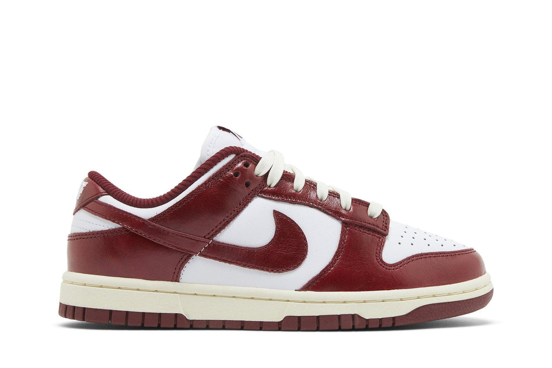 Tênis Nike Dunk Low PRM Vintage Team Red Vermelho - LK.Sneakers - FJ4555100