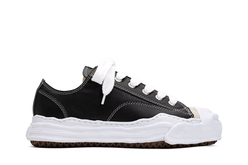 Tênis Maison Mihara Yasuhiro "Hank" OG Sole Leather Low-top Preto/Branco