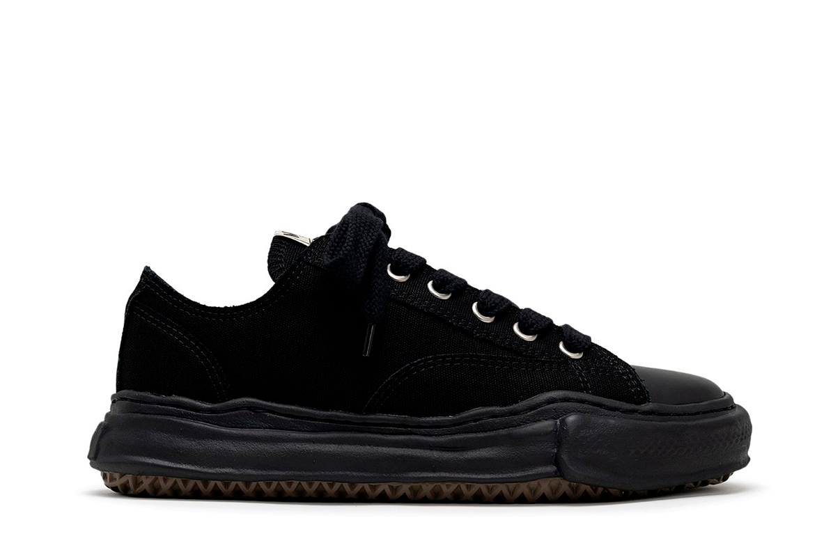 Tênis Maison Mihara Yasuhiro "Peterson" OG Sole Canvas Low-top Black Preto