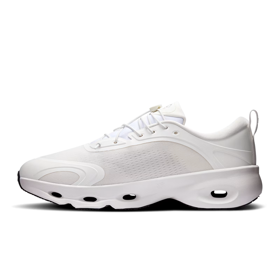 Vista frontal do On Running x Loewe On Running Cloudsolo Loewe White Light Grey mostrando biqueira e costuras