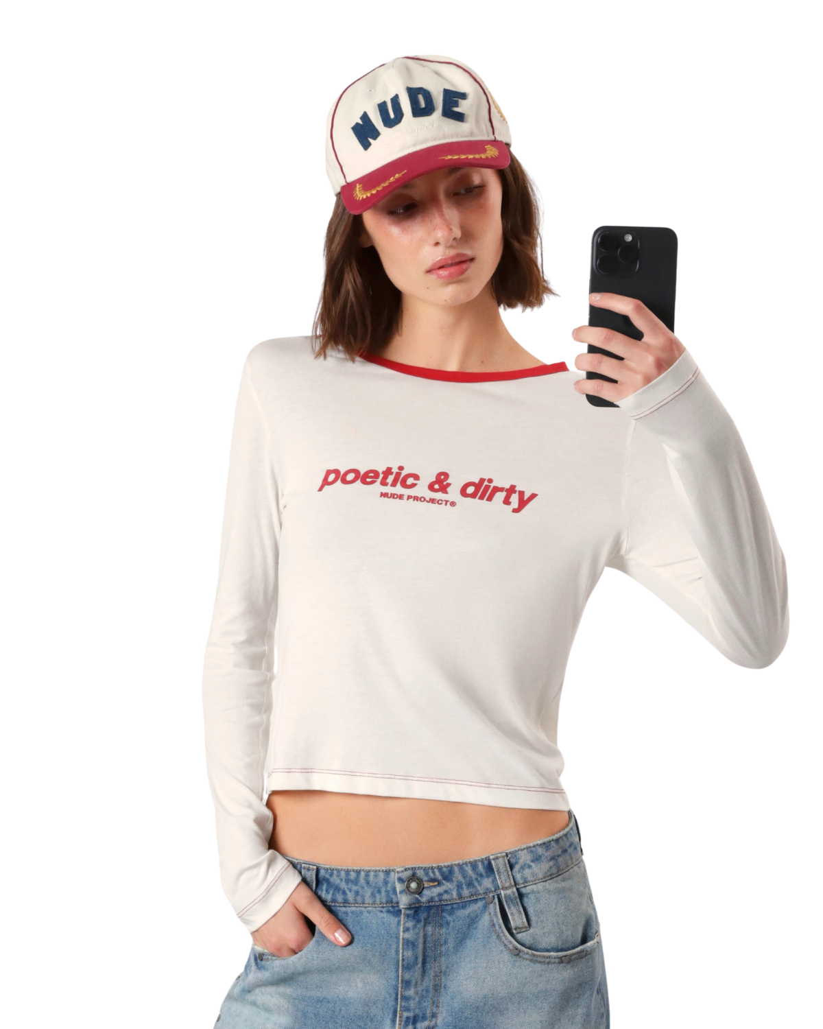 Camiseta manga longa branca Nude Project Poetic com texto vermelho