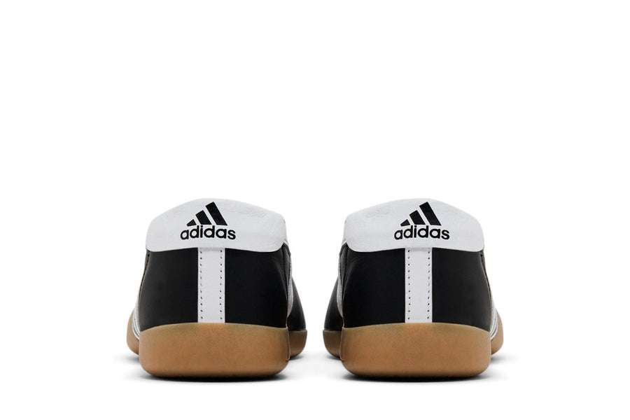 Vista frontal Adidas Taekwondo Mei Ballet Preto e Branco