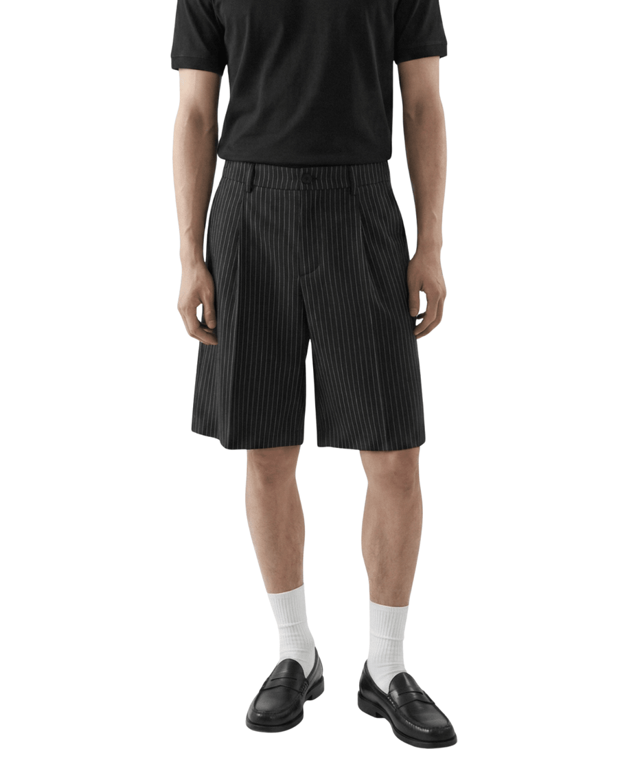 Bermuda Saint Studio Alfaiataria Algodão Orgânico Risca de Giz Preto