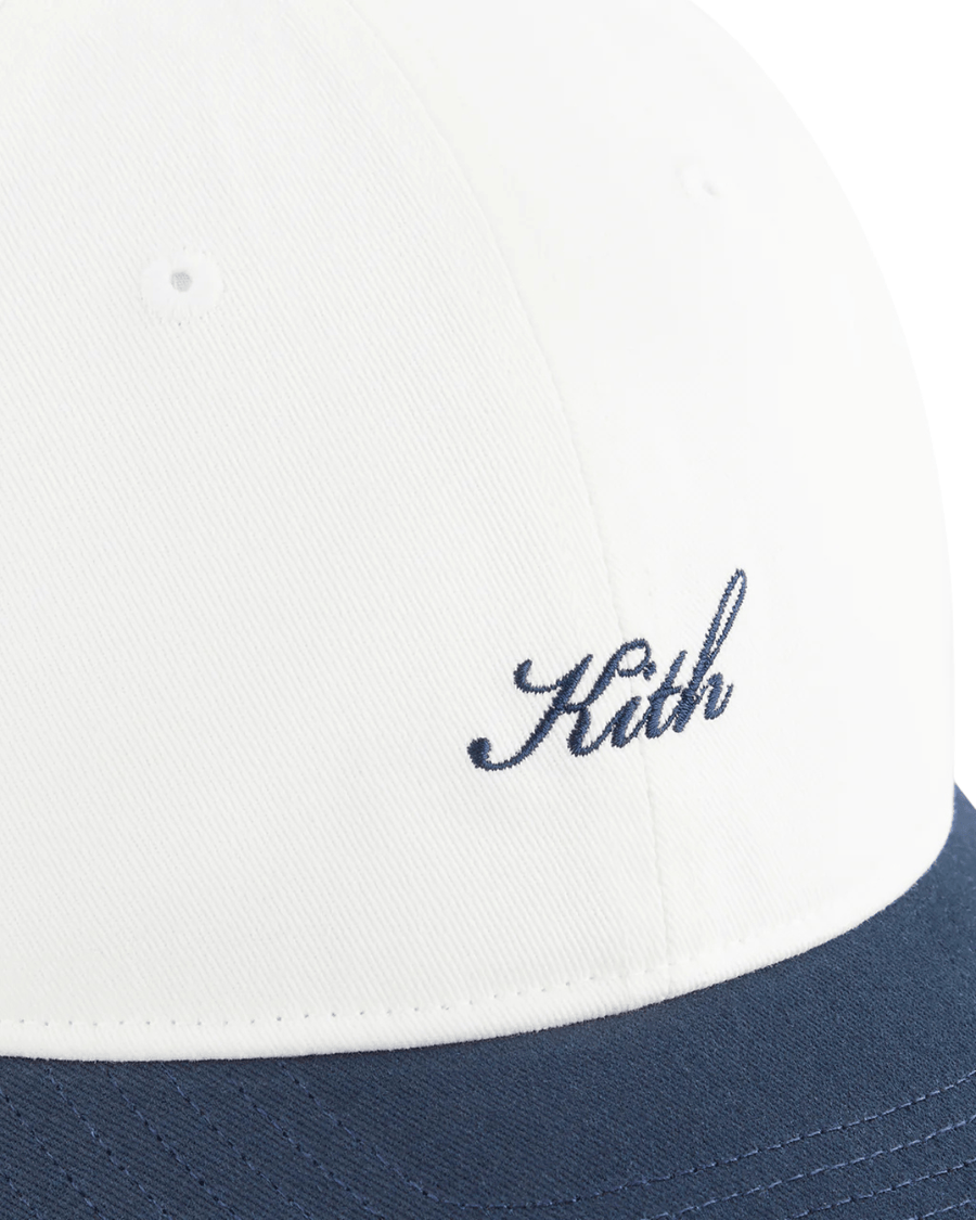 Vista traseira Boné Kith Script Logo Classic Cap Nocturnal Branco/Azul
