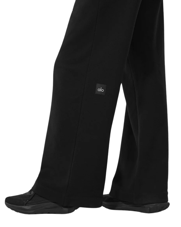 alo yoga セレニティワイドレッグスゥエットパンツ 黒 Calça Alo Yoga Serenity Wide Leg Preto por R$ 1.399,99 em até 10x