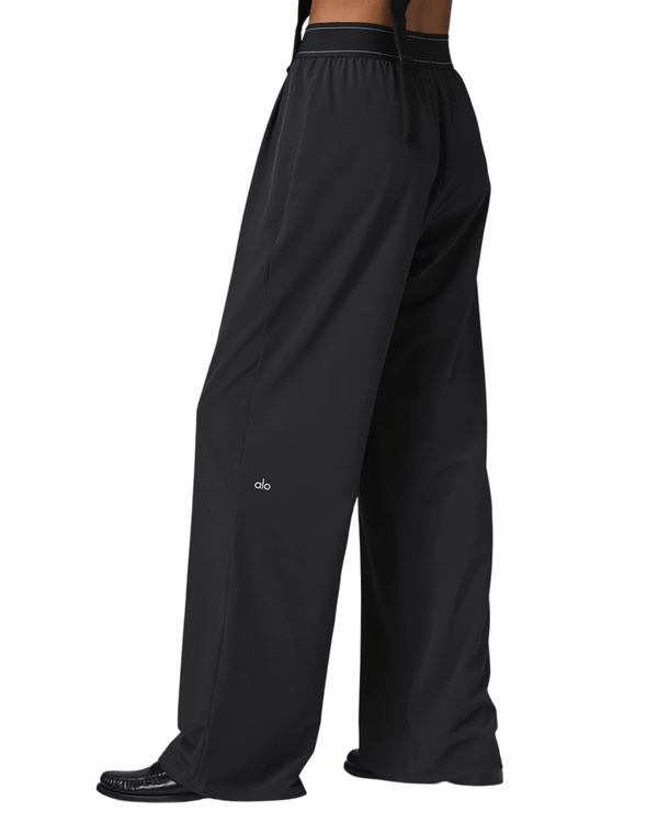 Calça Alo Yoga Suit Up Trouser (Long) Preto