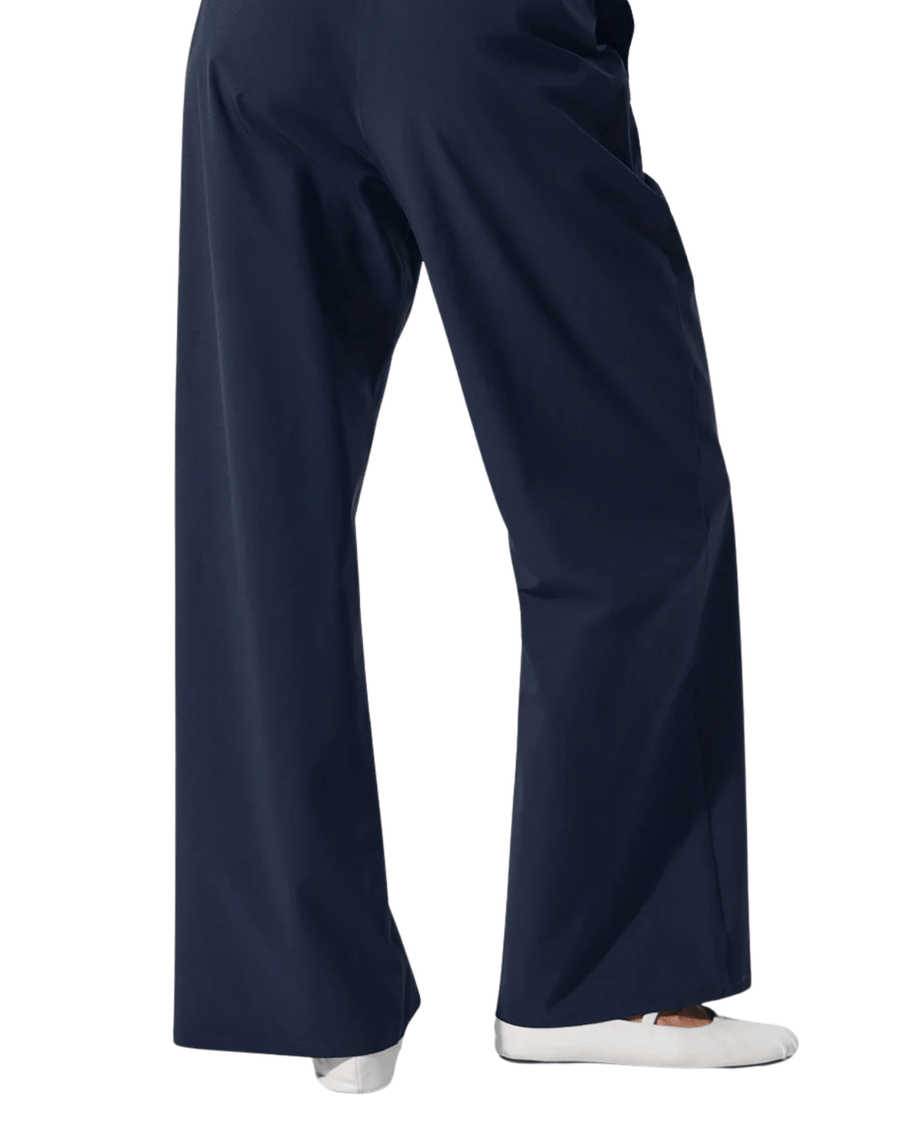 Calça Alo Yoga Suit Up Trouser (Regular) Azul Marinho por R$ 1.549