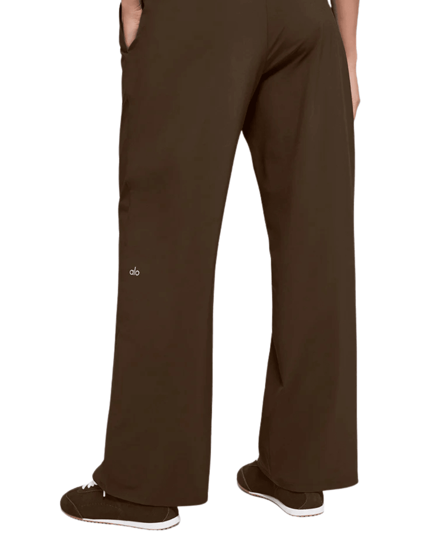 Calça Alo Yoga Suit Up Trouser (Regular) Espresso Marrom