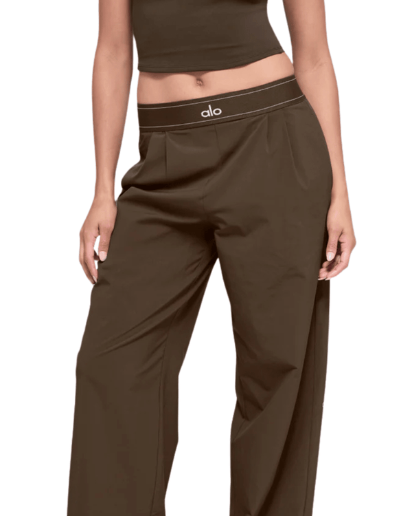 Calça Alo Yoga Suit Up Trouser (Regular) Espresso Marrom