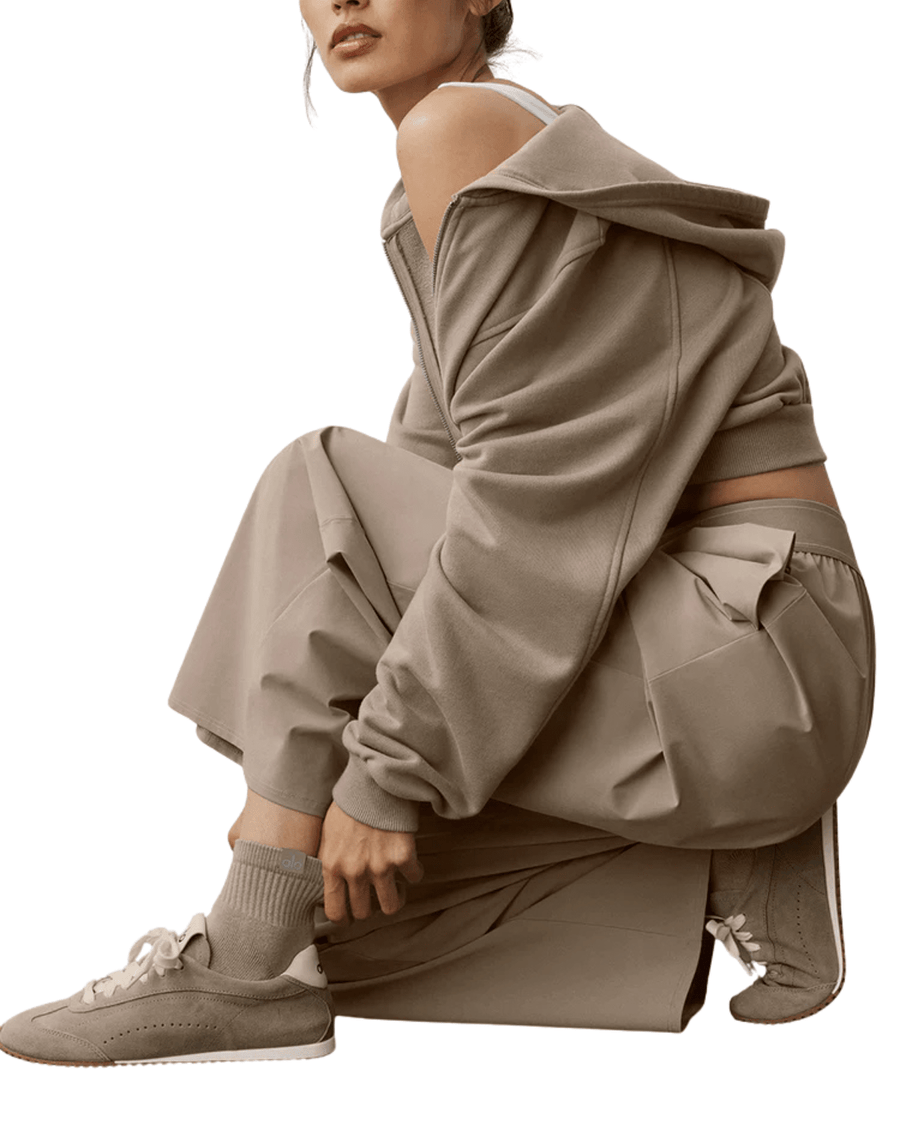 Calça Alo Yoga Suit Up Trouser (Regular) Gravel Bege