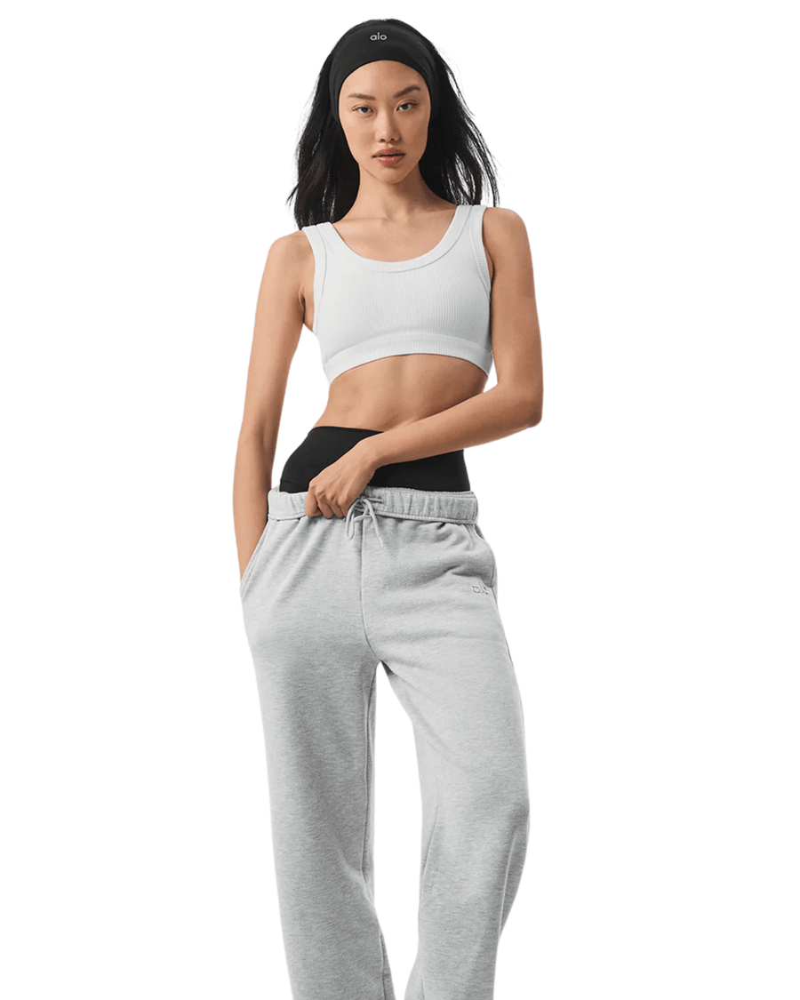 Vista frontal Calça de Moletom Alo Yoga Accolade Straight Leg