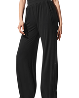 Vista lateral Calça Flare Alo Yoga Semi-Sheer Delicate Lounge Preto