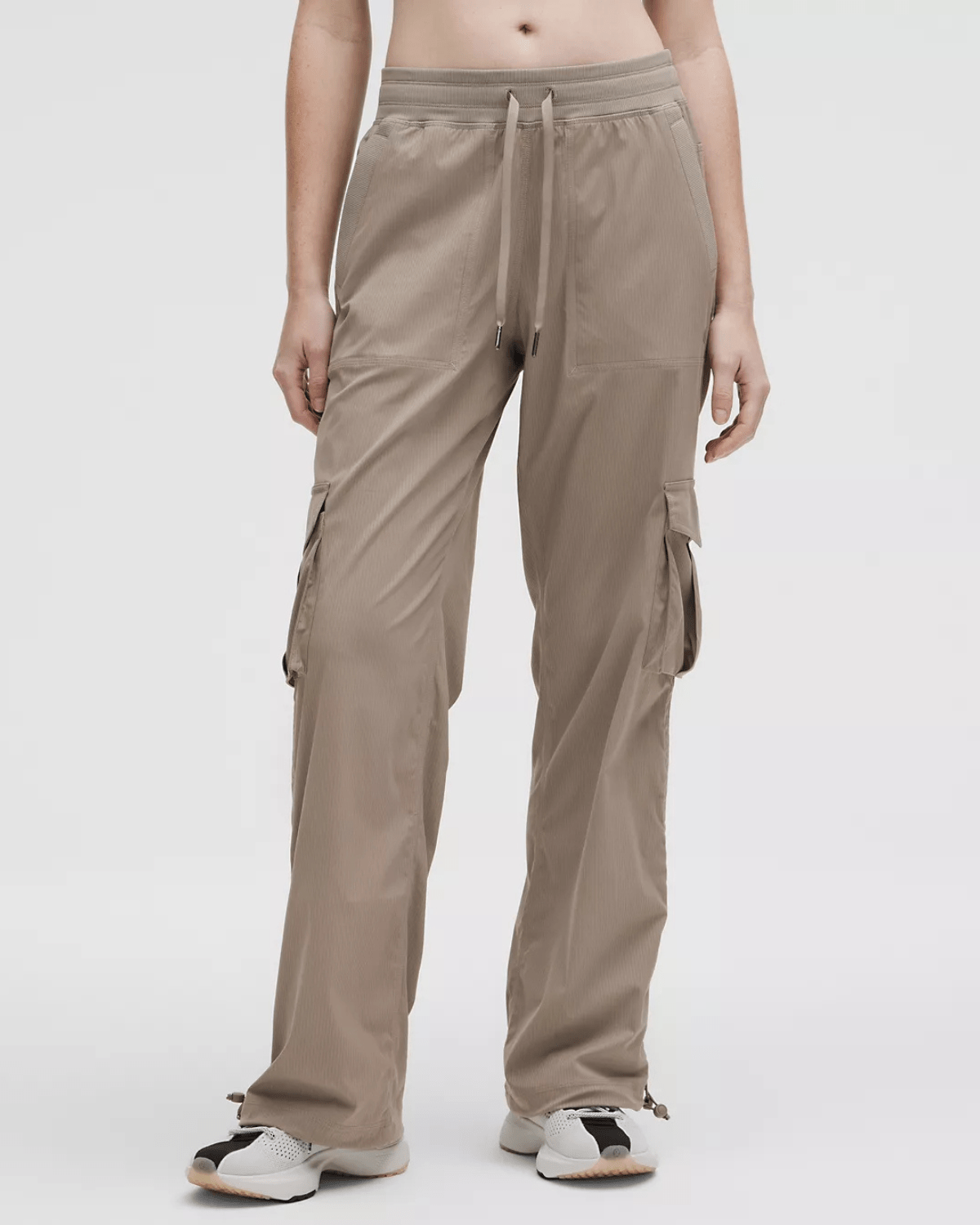 Calça Lululemon Cargo Dance Studio Relaxed - Fit Mid - Rise - Lululemon - 11670127 - 11