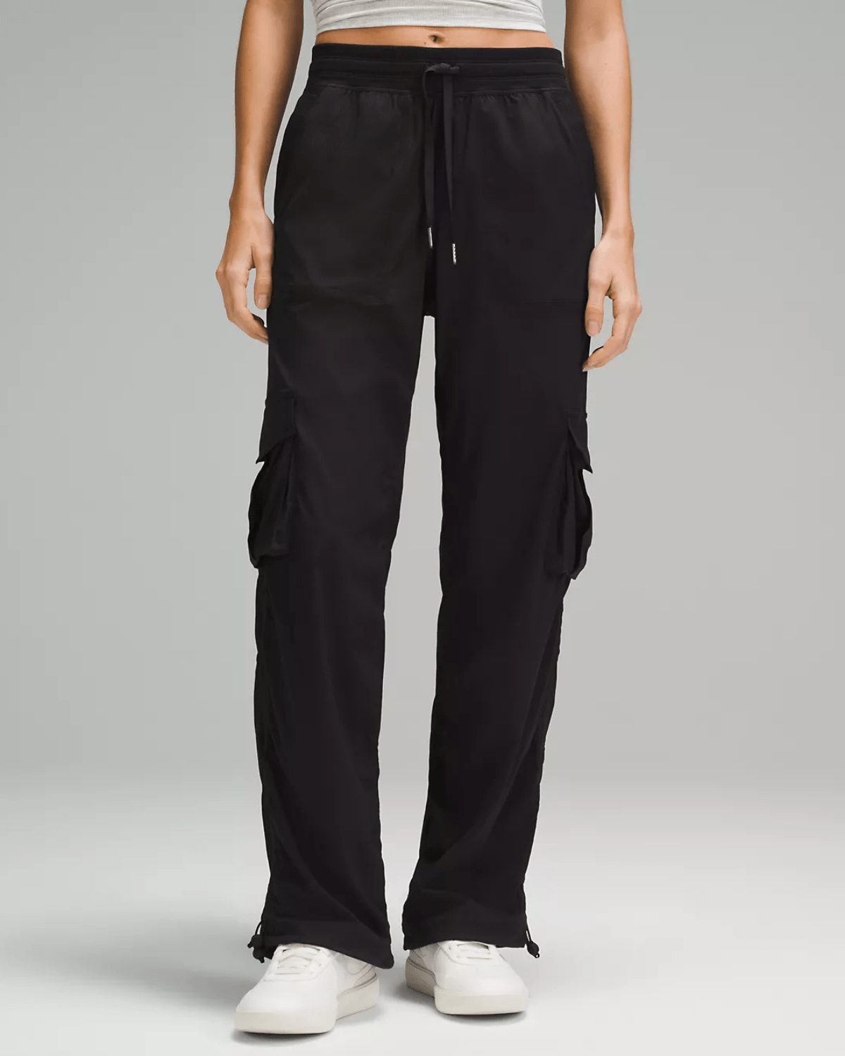 Calça Lululemon Cargo Dance Studio Relaxed - Fit Mid - Rise - Lululemon - 11670127 - 36