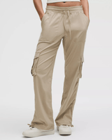 Vista na caixa Calça Lululemon Cargo Dance Studio Relaxed-Fit Mid-Rise