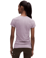 Camiseta Lululemon Manga Longa Swiftly Tech Shirt 2.0 Hip Length Lotus Lavender Roxo