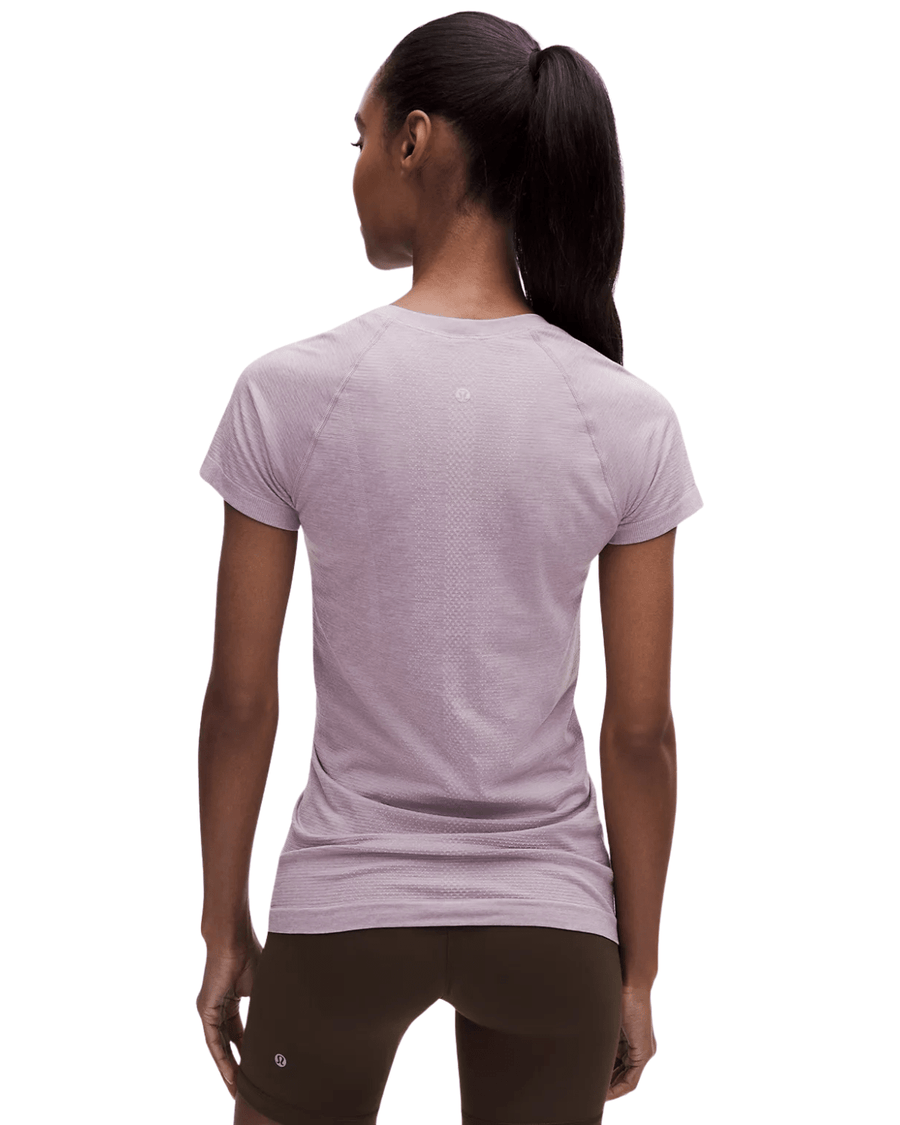 Camiseta Lululemon Manga Longa Swiftly Tech Shirt 2.0 Hip Length Lotus Lavender Roxo