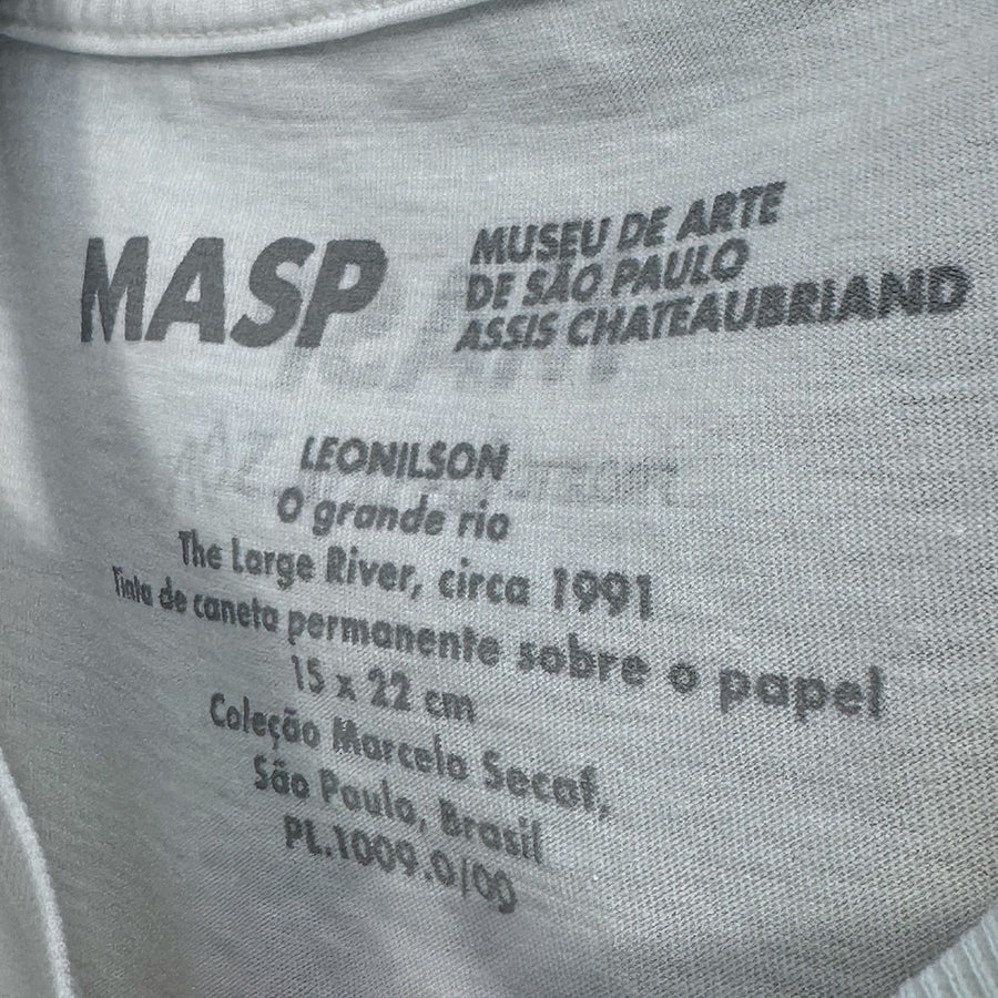 Vista traseira Camiseta MASP x Leonilson "O Grande Rio" Branco