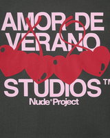 Vista superior Camiseta Nude Project Xoxo Cinza
