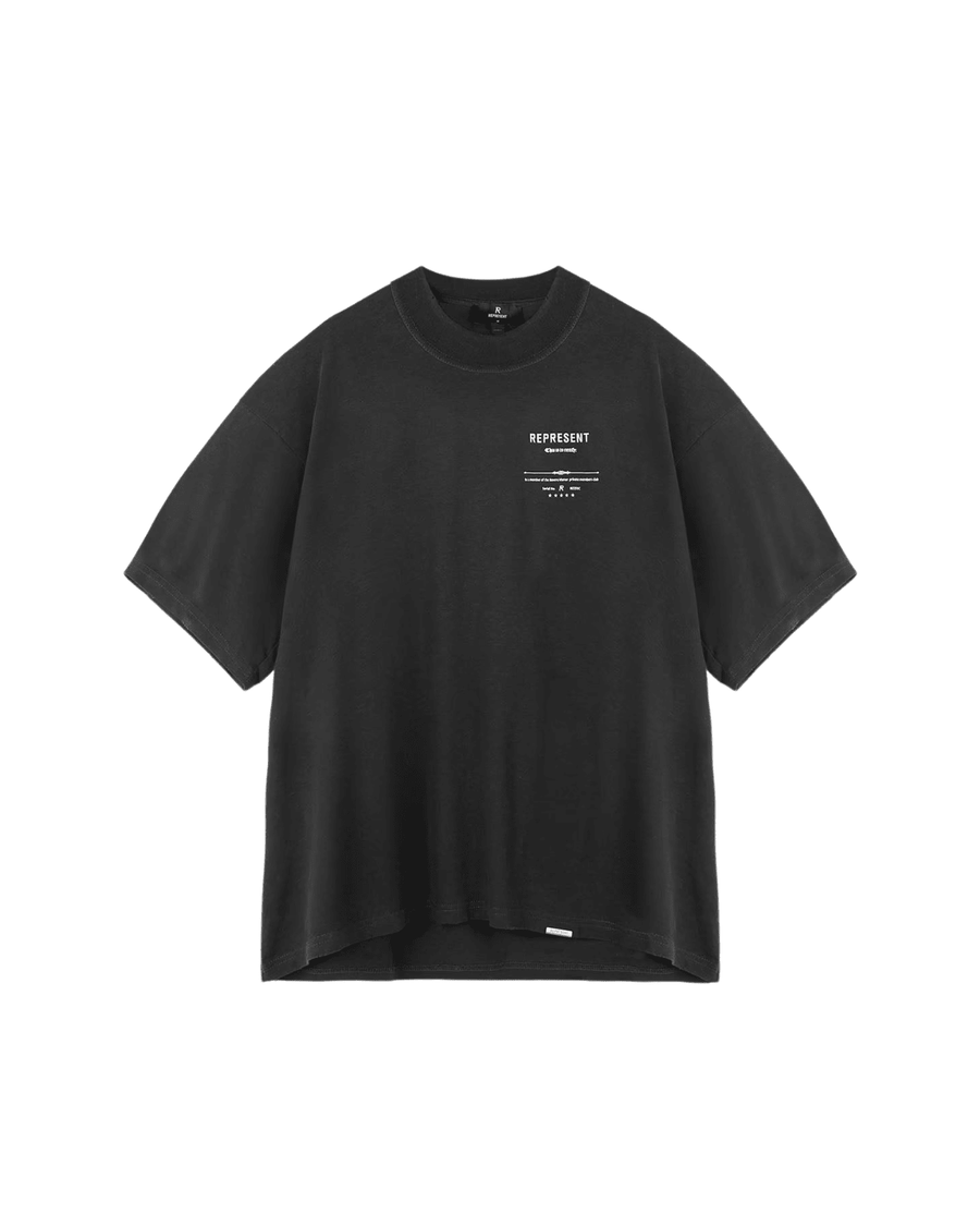 Vista lateral Camiseta Represent Clo Revere Manor Stained Black Preto