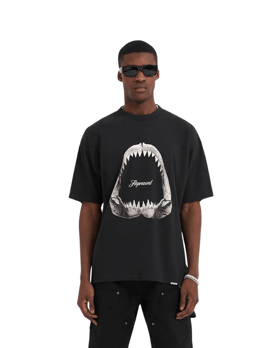 Camiseta Represent Clo Shark Jaws Off Black Preto com estampa de boca de tubarão