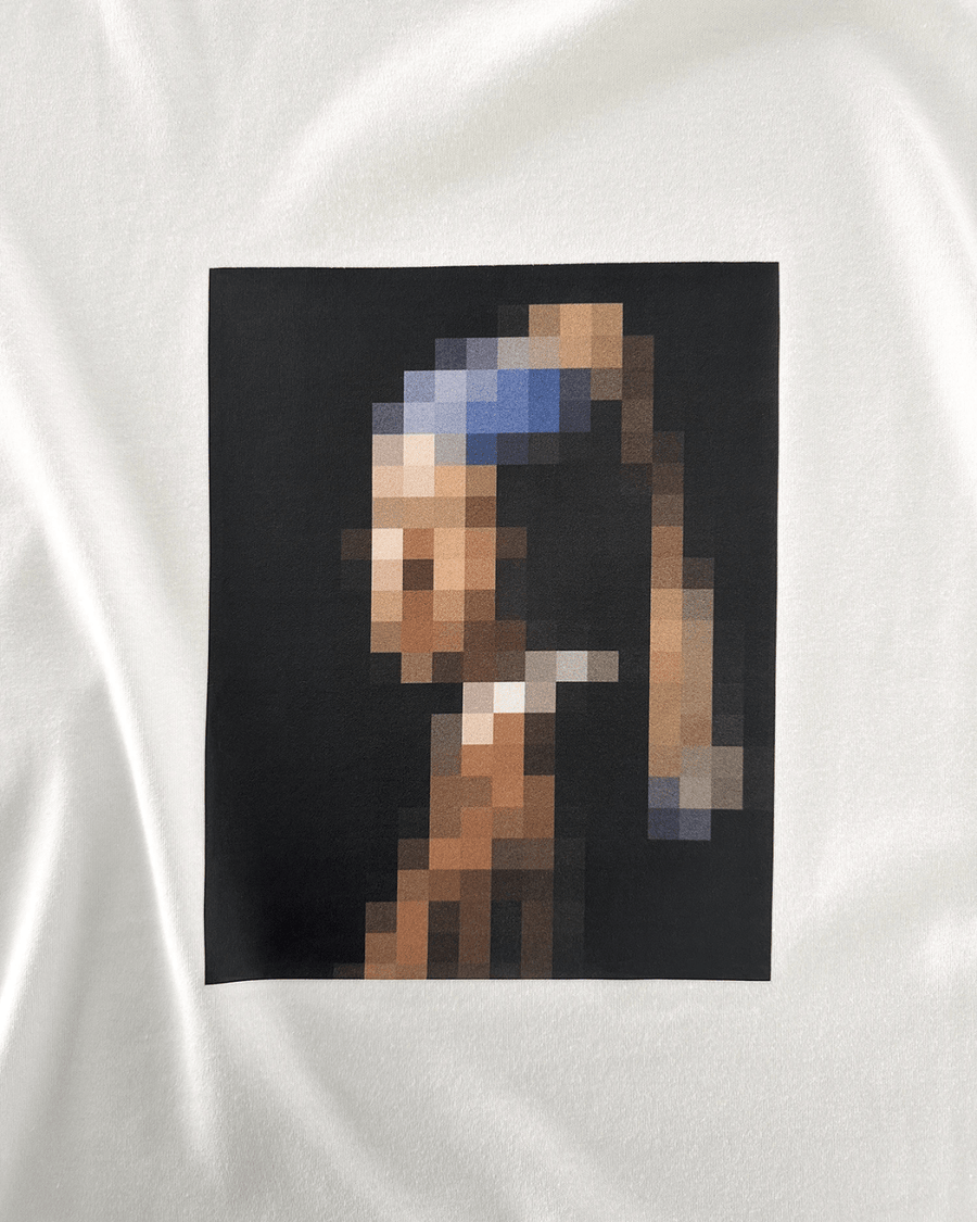 Vista lateral Camiseta Saint Studio Boxy SUPIMA Vermeer Off White