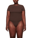 Camiseta Skims Fits Everybody Cocoa Marrom - Skims - 43774078390830