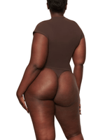 Vista traseira Camiseta Skims Fits Everybody Cocoa Marrom