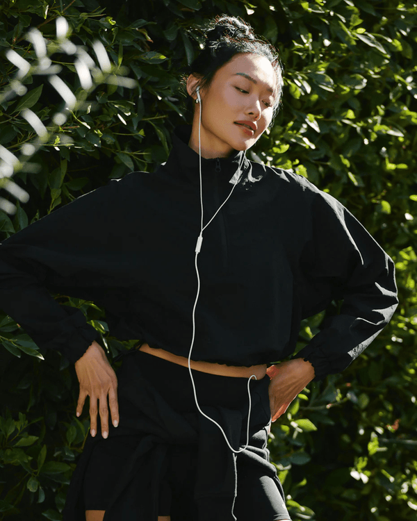 Cropped Alo Yoga 1/4 Zip Alumni Pullover Preto - LK