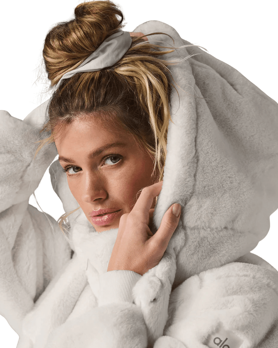 Vista superior Jaqueta Alo Yoga Faux Fur Foxy Ivory Bege