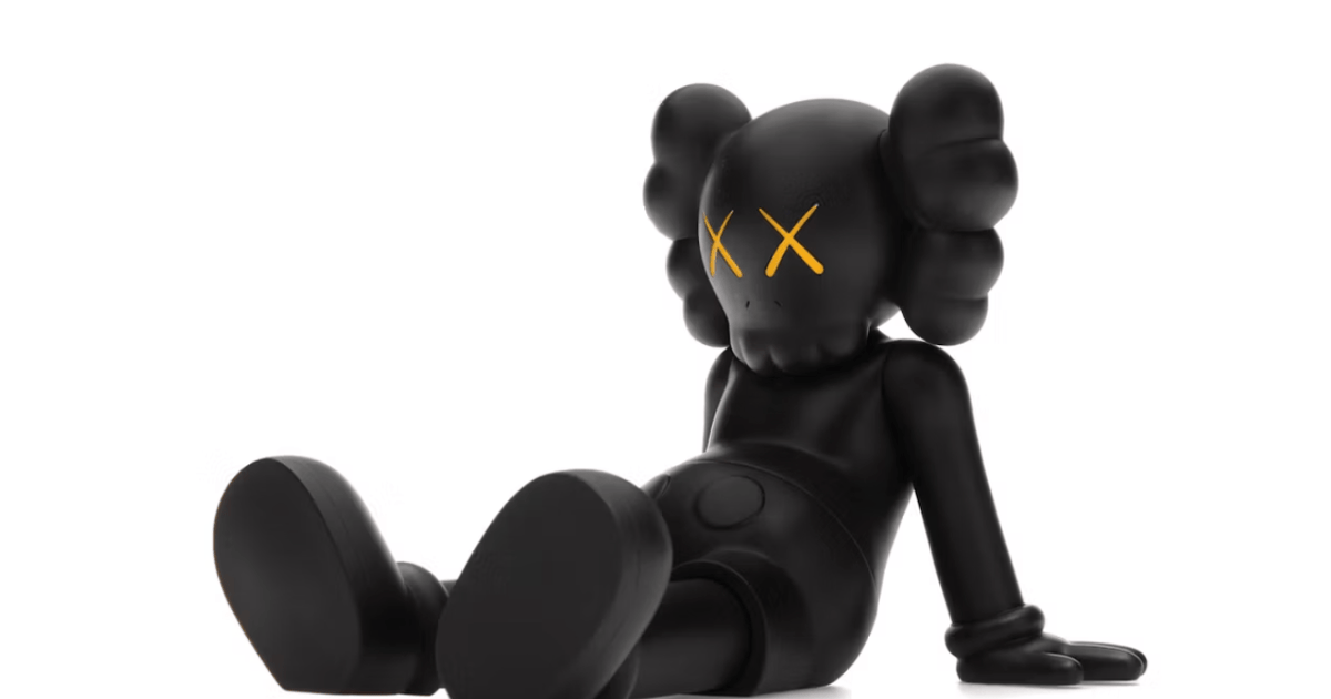 KAWS Holiday Taipei Vinyl Figure Black Toy Art Preto por R$ 7.999