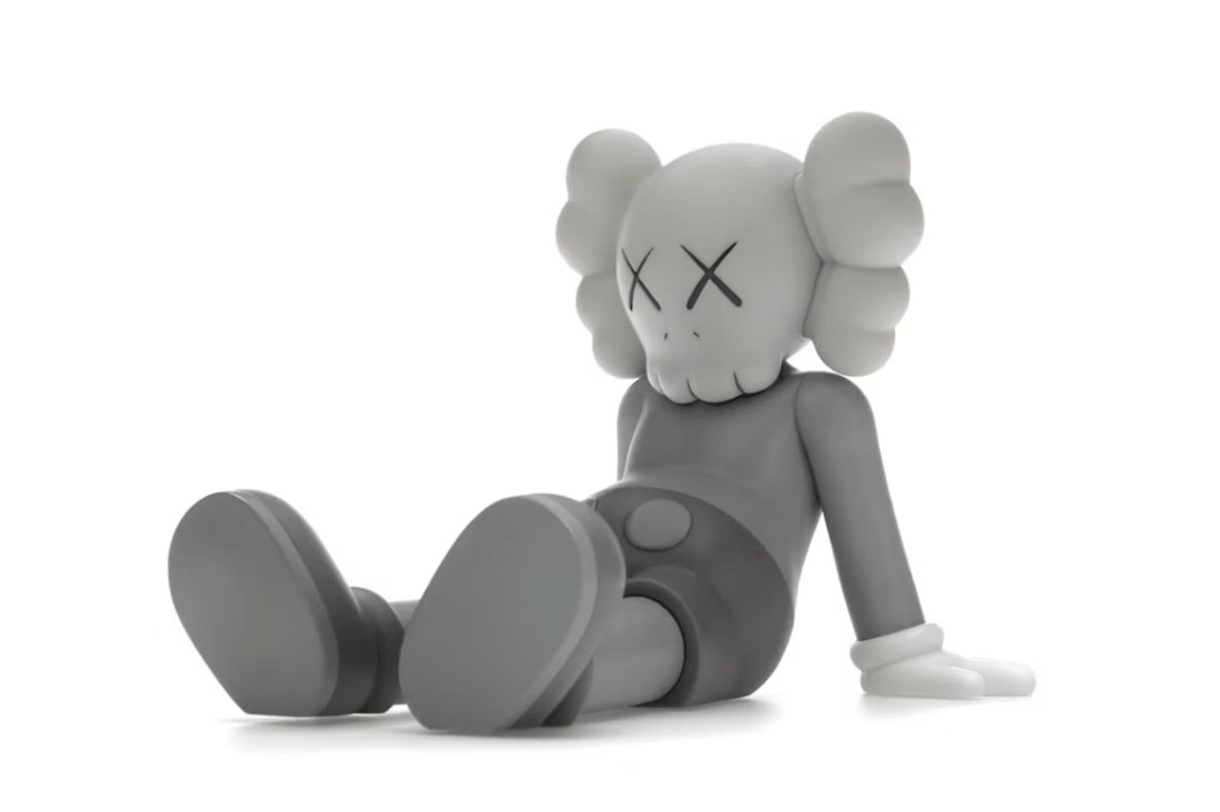 KAWS Holiday Taipei Vinyl Figure Grey Toy Art Cinza - KAWS - KAWS002