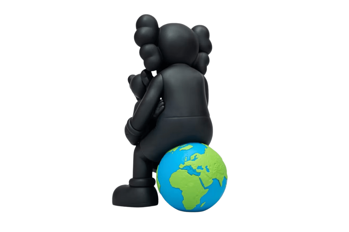 KAWS Holiday Thailand Vinyl Figure Black Toy Art Preto - LK