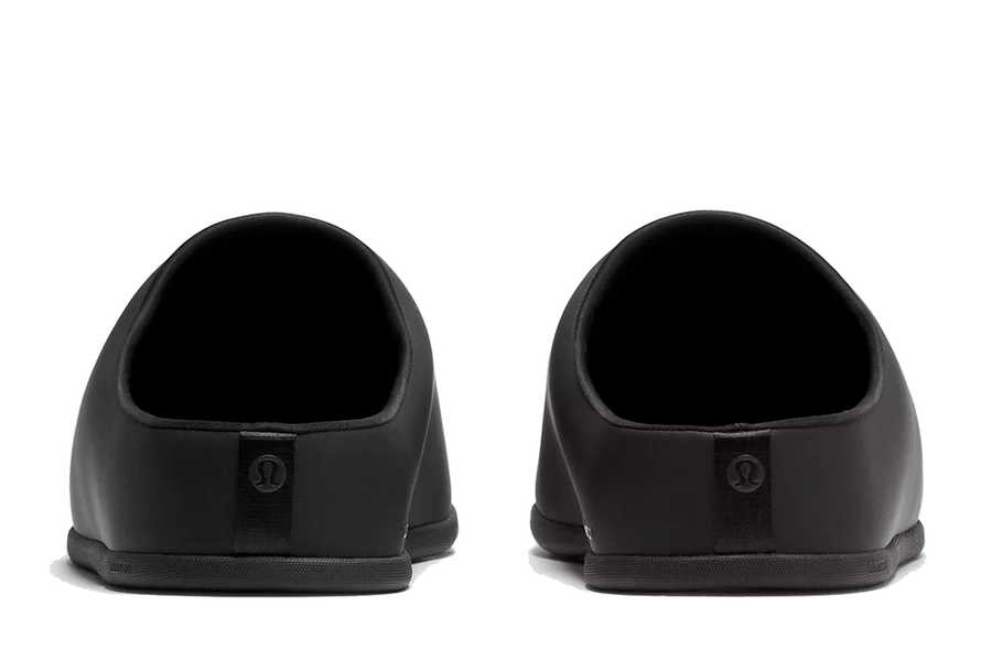 Vista frontal Mule Lululemon SwayDay Black Preto