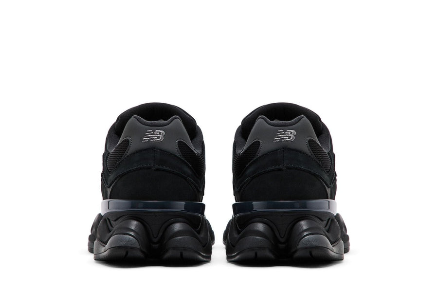 Vista superior New Balance 9060 Black Cement "Black Cat" Preto