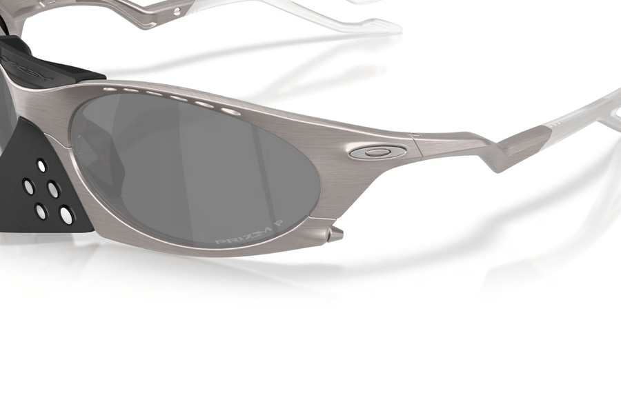 Óculos Oakley Plantaris TI Raw Titanium Cinza - Oakley - OO6028 - 0163