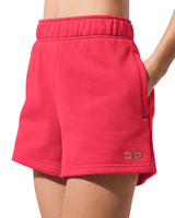 Short Alo Yoga Accolade Candy Red Vermelho em vermelho original na LK Sneakers