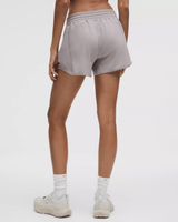 Vista traseira Short Lululemon Hotty Hot High-Rise Lined 4”