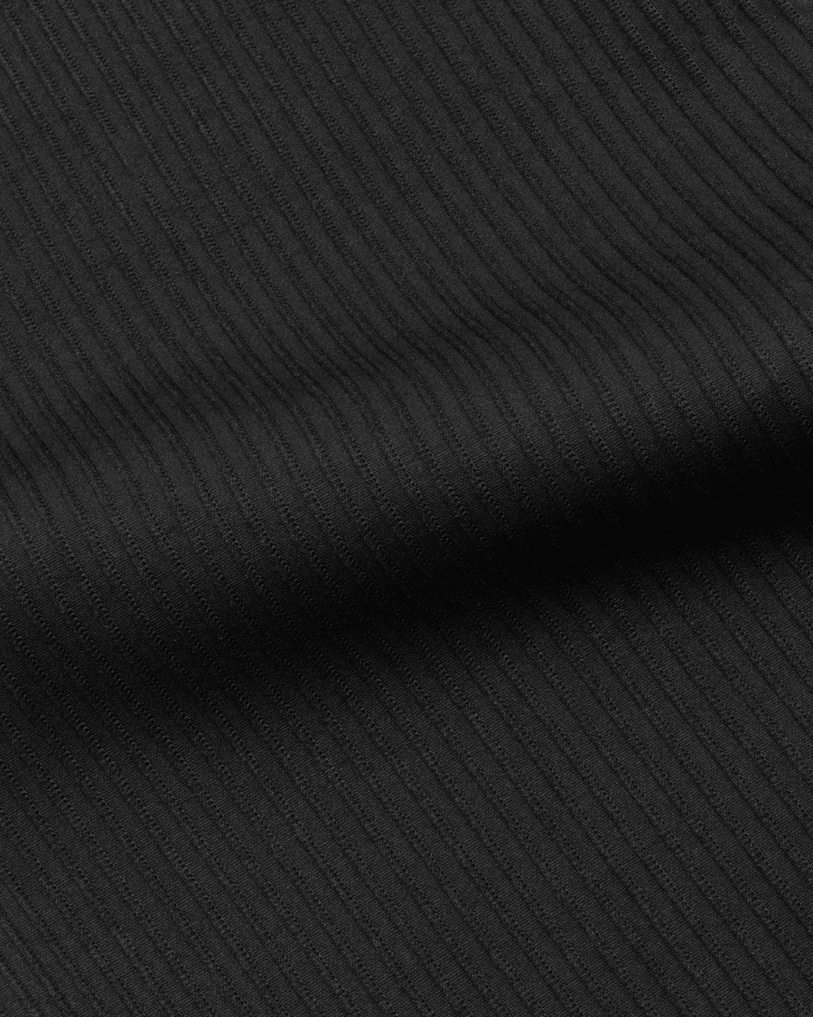 Shorts Saint Studio Plissado Tech Preto