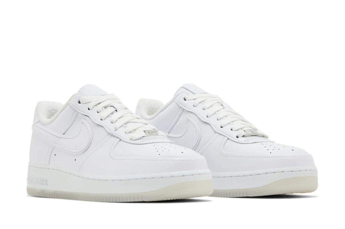 Tênis A Ma Maniére x Air Force 1 Low 'Triple White' Branco - Nike - HF4084 100 - 1