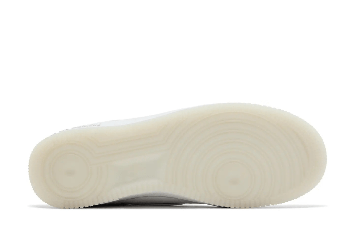 Tênis A Ma Maniére x Air Force 1 Low 'Triple White' Branco - Nike - HF4084 100 - 1
