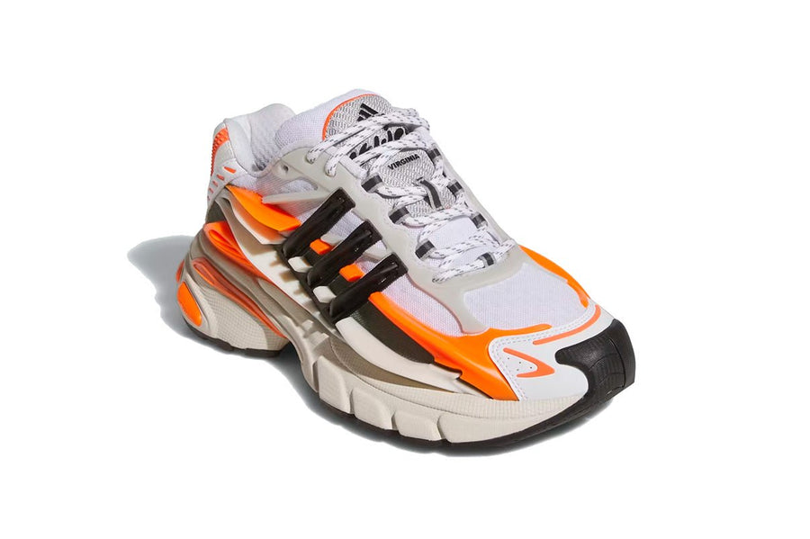 Vista traseira do Adidas Adidas Adistar Jellyfish Pharrell Williams Focus Olive Orange mostrando calcanheira e detalhes do solado